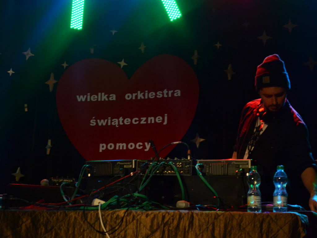 Kartuzy tańczyły reggae z Ras Lutą na 24. finale WOŚP
