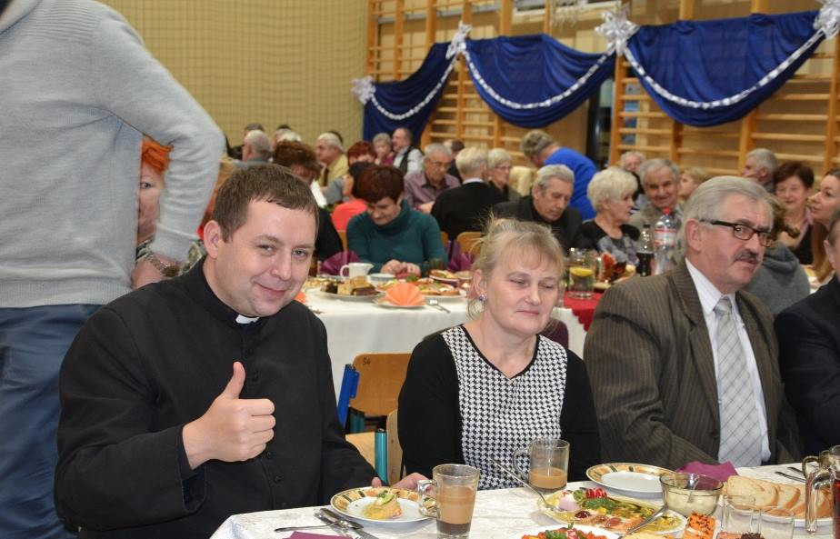 Babcie i dziadkowie świętowali w Staniszewie