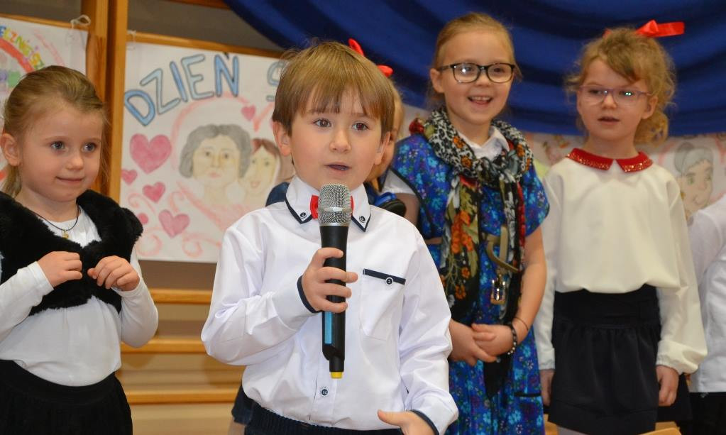 Babcie i dziadkowie świętowali w Staniszewie