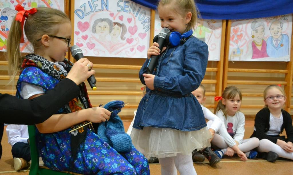 Babcie i dziadkowie świętowali w Staniszewie