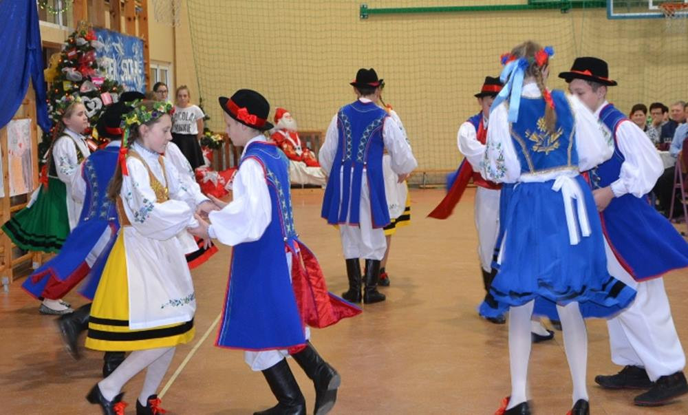 Babcie i dziadkowie świętowali w Staniszewie
