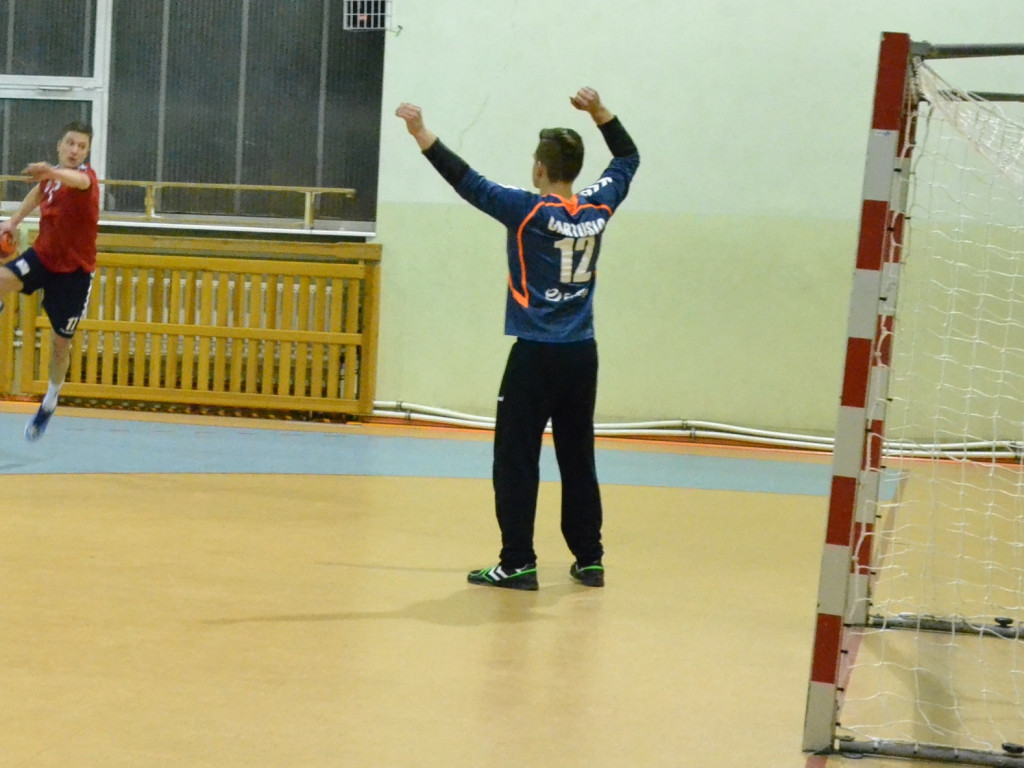 Piłka ręczna. GKS Żukowo znokautował Cartusię 30:13