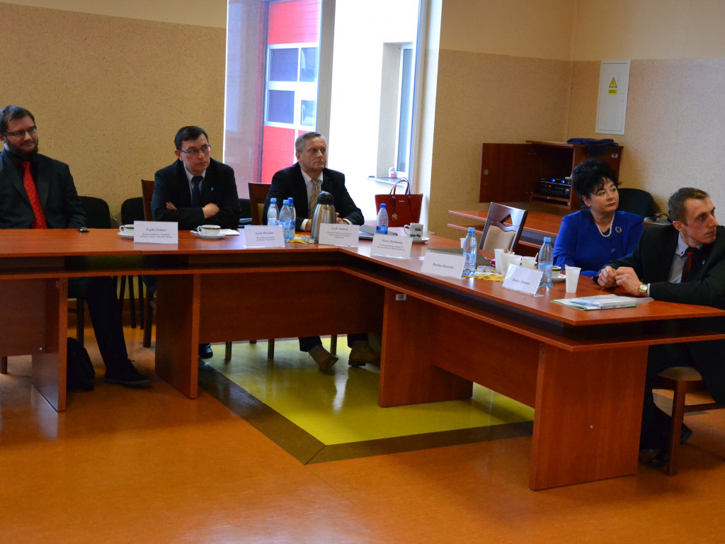 Stowarzyszenia i przedsiębiorcy apelują o przekazanie 1 proc. lokalnym organizacjom
