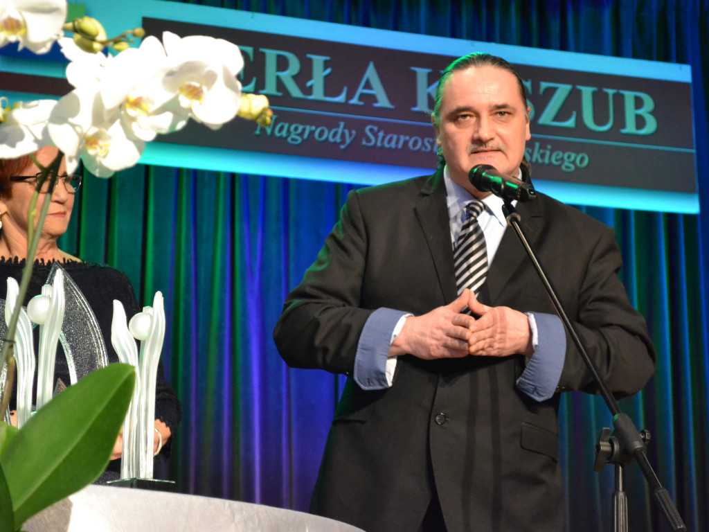 Perły Kaszub za 2015 rok przyznane. Superperły dla Marcopolu i wójta Stężycy