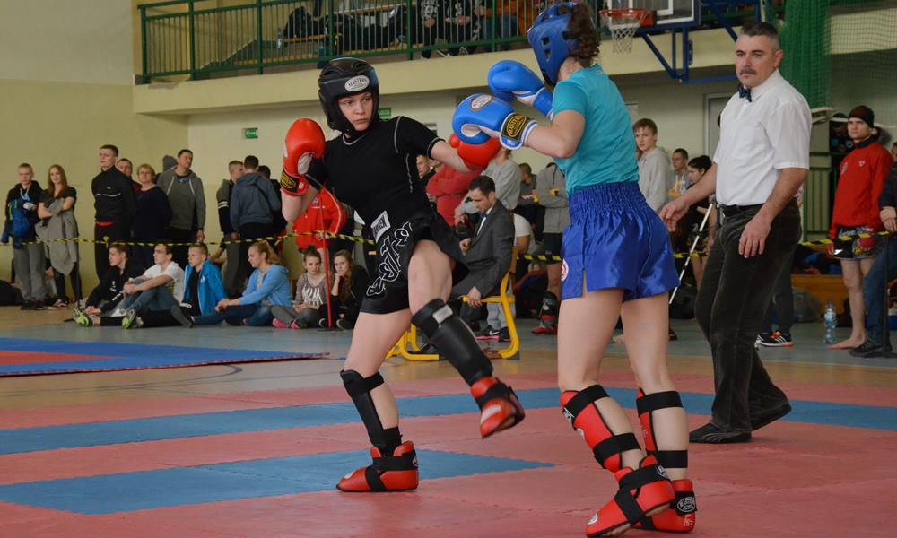 Mistrzostwa Polski w kickboxingu juniorów i seniorów kick-light