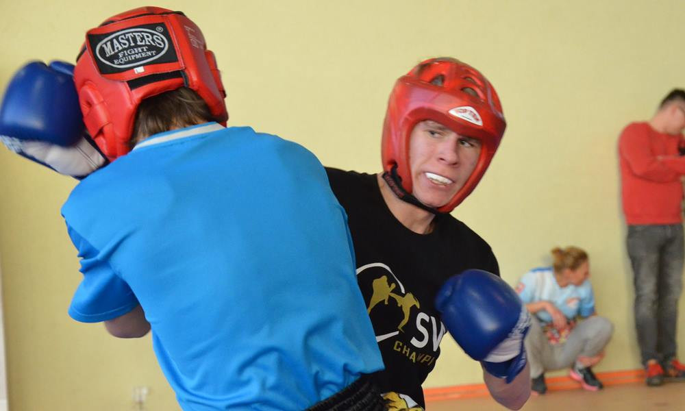 Mistrzostwa Polski w kickboxingu juniorów i seniorów kick-light