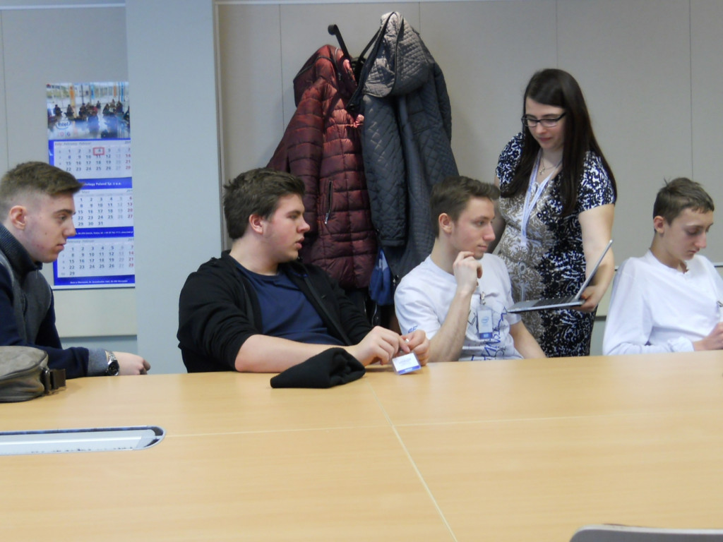 Licealiści z Klasztornej z wizytą w Gdańskiej Dolinie Krzemowej