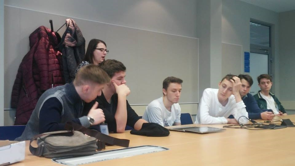 Licealiści z Klasztornej z wizytą w Gdańskiej Dolinie Krzemowej