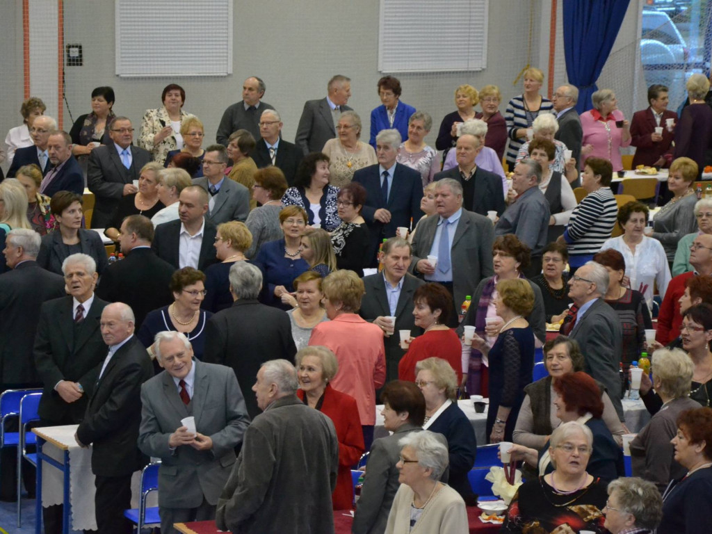 Żukowo. Prawie 400 najstarszych mieszkańców bawiło się na Balu Seniora