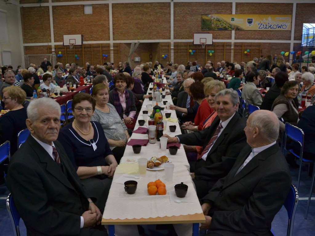 Żukowo. Prawie 400 najstarszych mieszkańców bawiło się na Balu Seniora