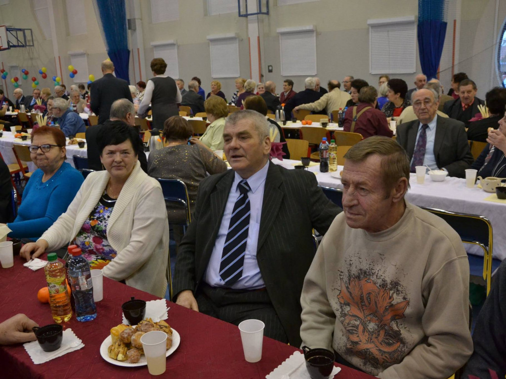 Żukowo. Prawie 400 najstarszych mieszkańców bawiło się na Balu Seniora