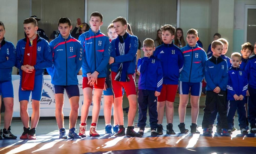 Mistrzostwa Wybrzeża w zapasach. Udany start kartuskich zapaśników