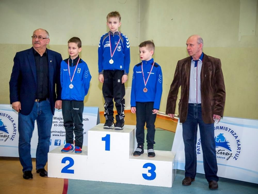 Mistrzostwa Wybrzeża w zapasach. Udany start kartuskich zapaśników