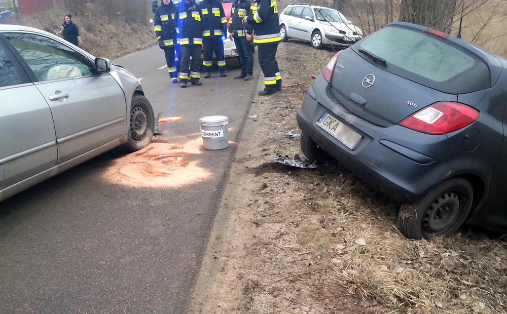 Kobysewo. Zderzenie dwóch samochodów. Jedna osoba ranna