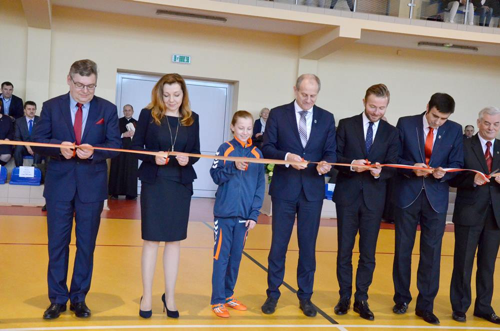 Banino. Hala sportowa oficjalnie otwarta