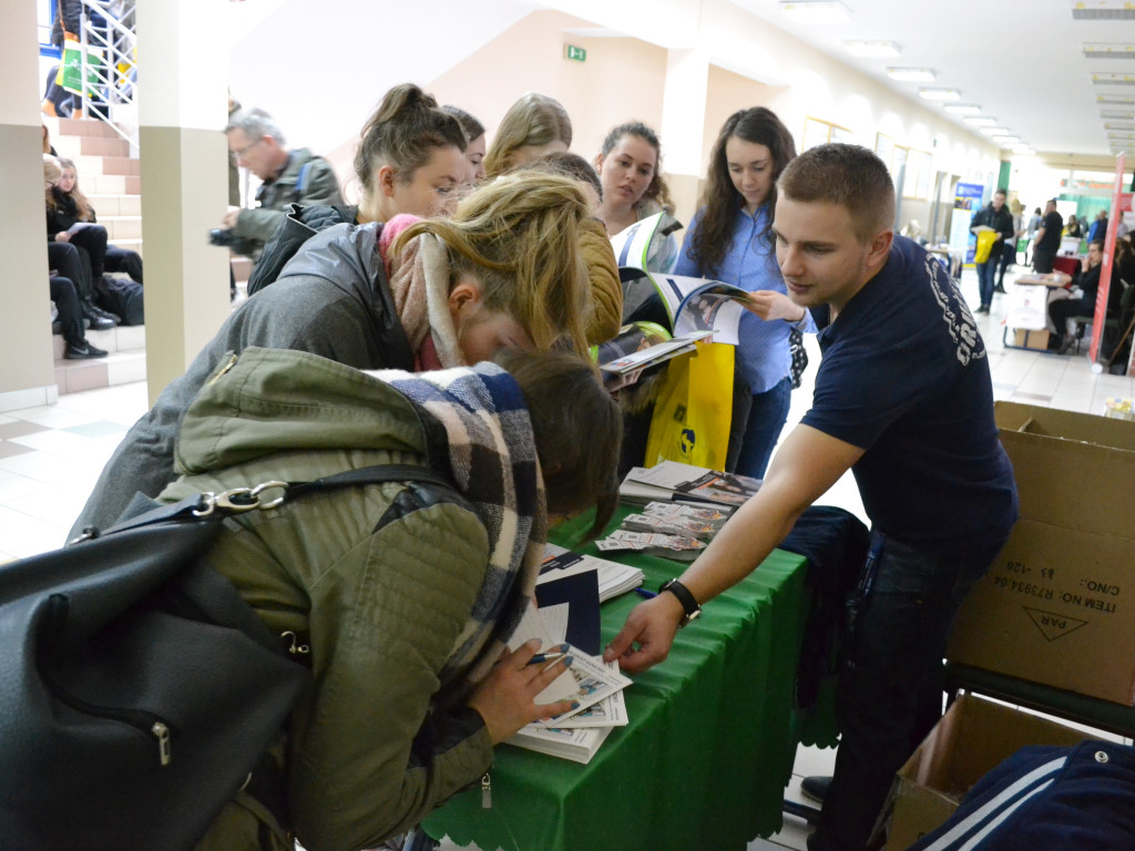 Kartuzy. Uczelnie z całej Polski prezentowały swoje kierunki studiów