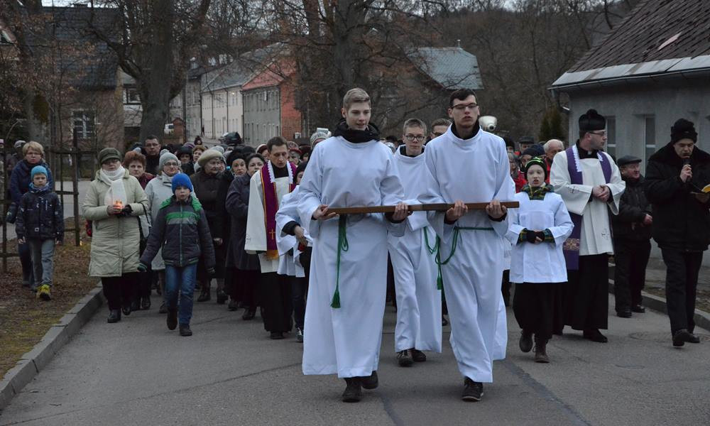 Kartuzy. Droga krzyżowa ulicami miasta
