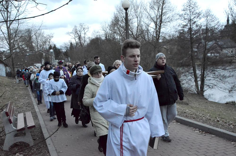 Kartuzy. Droga krzyżowa ulicami miasta
