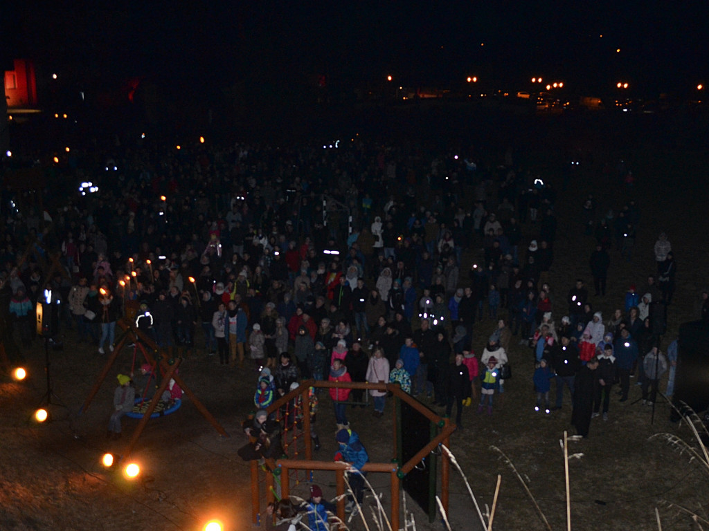 Żukowo. Poruszające Misterium Męki Pańskiej w nocnej scenerii