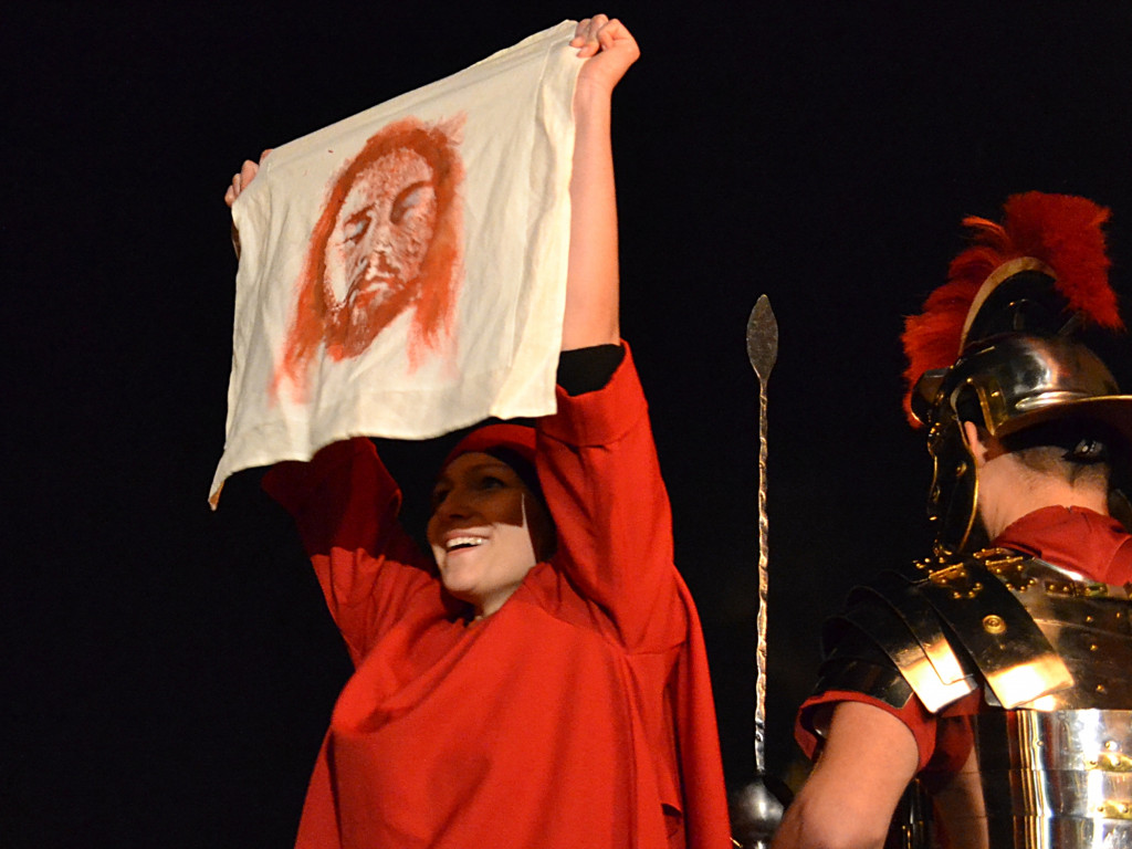 Żukowo. Poruszające Misterium Męki Pańskiej w nocnej scenerii