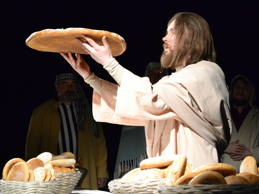Żukowo. Poruszające Misterium Męki Pańskiej w nocnej scenerii