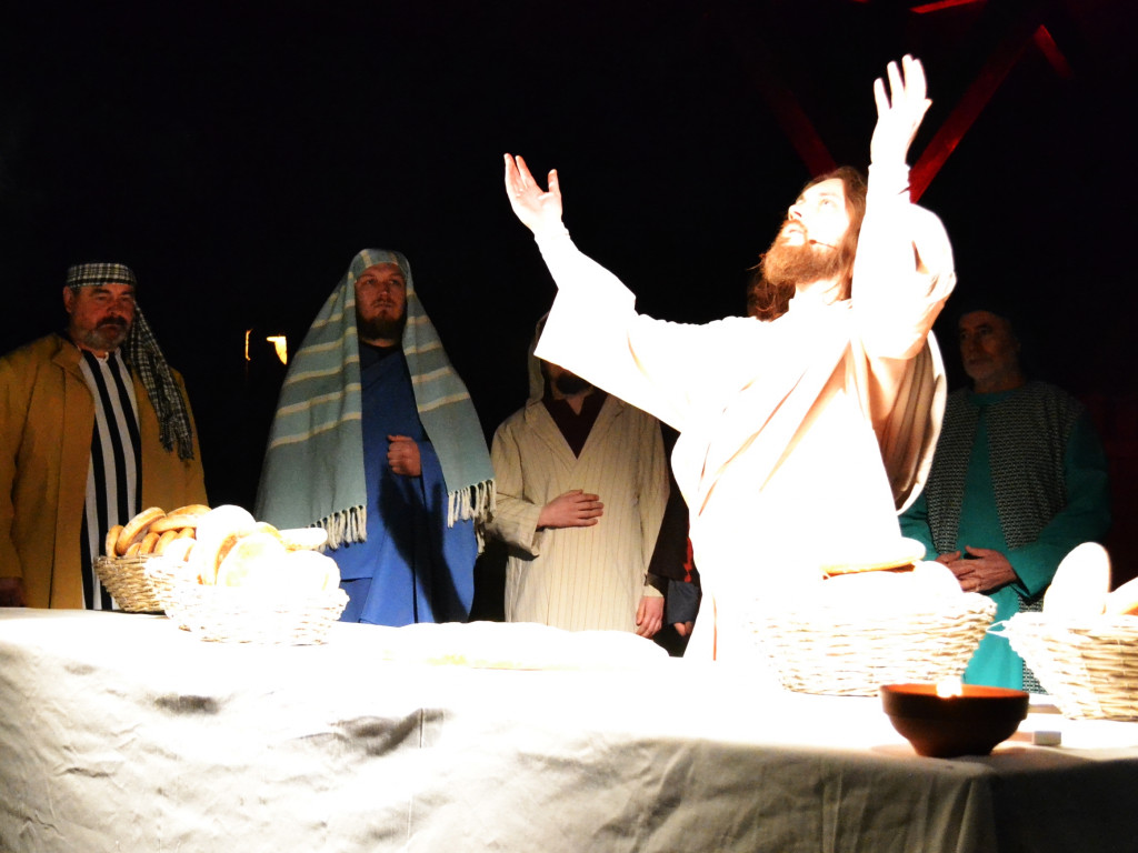 Żukowo. Poruszające Misterium Męki Pańskiej w nocnej scenerii