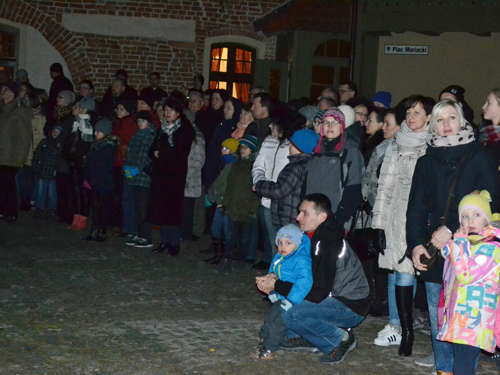 Żukowo. Poruszające Misterium Męki Pańskiej w nocnej scenerii