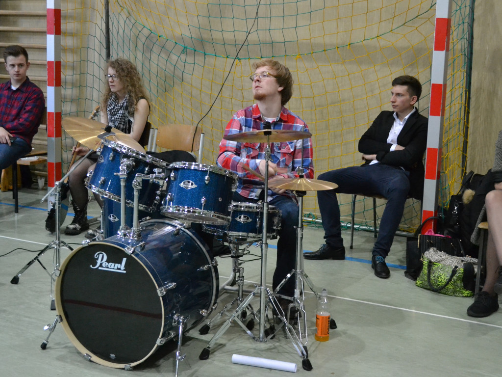 Dni Otwarte w szkołach ponadgimnazjalnych. Gimnazjaliści zapoznają się z ofertą kształcenia