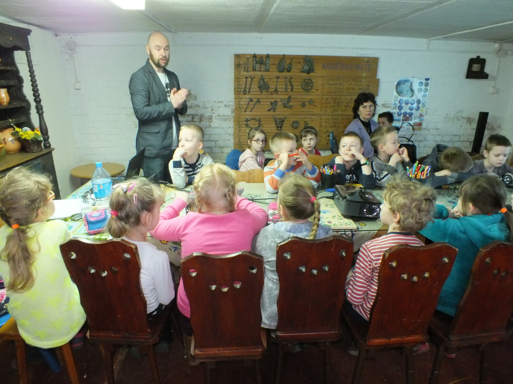 Kartuzy. Opowieści o niedźwiedziu Wojtku w Muzeum Kaszubskim