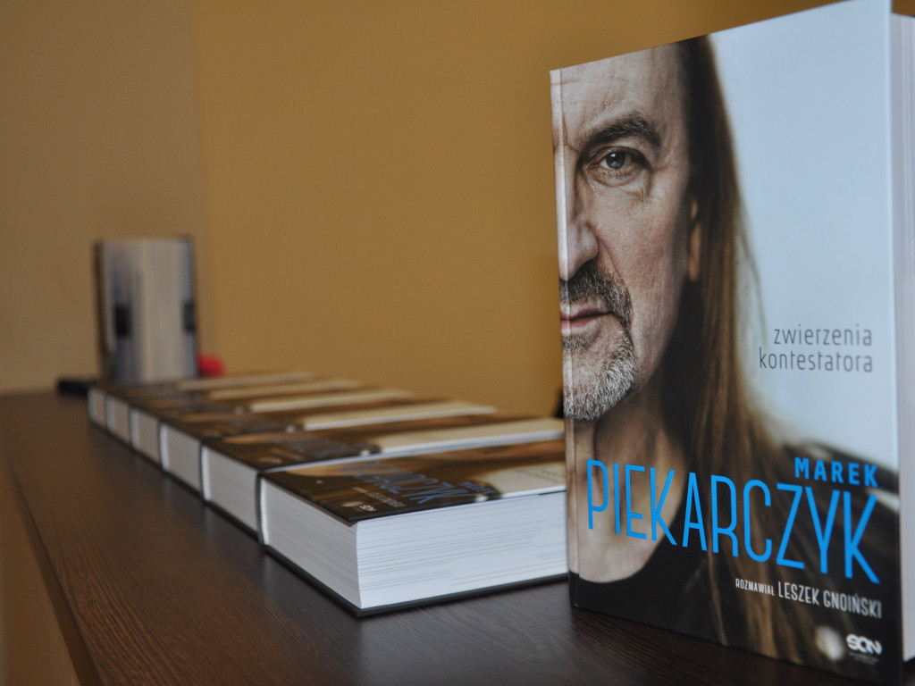 Kartuzy. Marek Piekarczyk nastrojowo i akustycznie