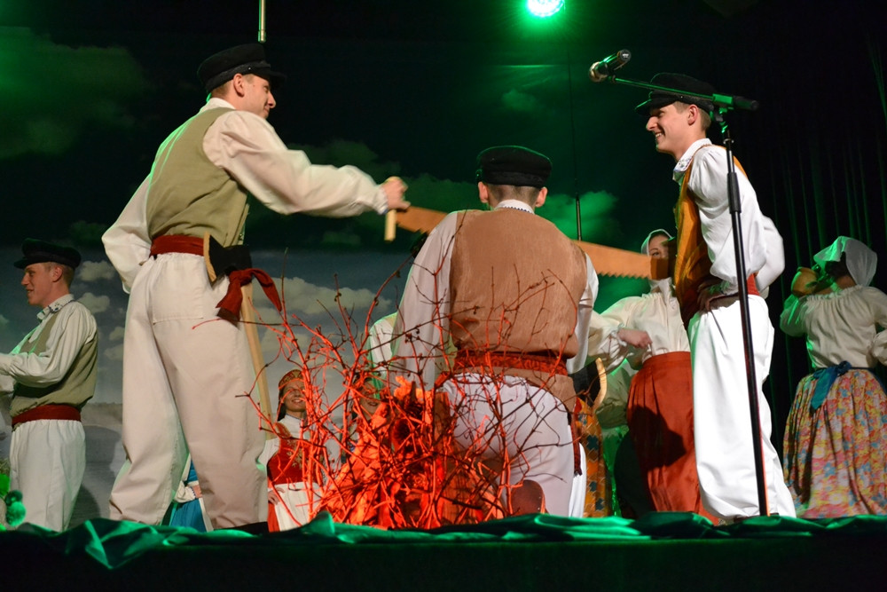 Kartuzy. Zespół Pieśni i Tańca 