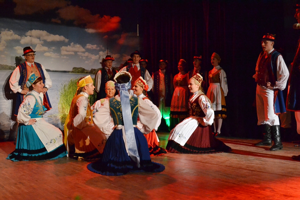 Kartuzy. Zespół Pieśni i Tańca 