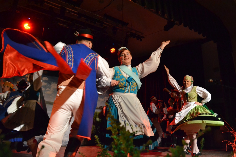 Kartuzy. Zespół Pieśni i Tańca 