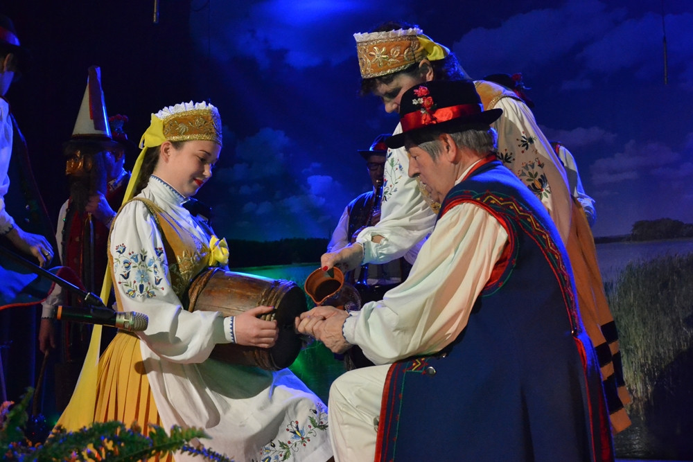 Kartuzy. Zespół Pieśni i Tańca 