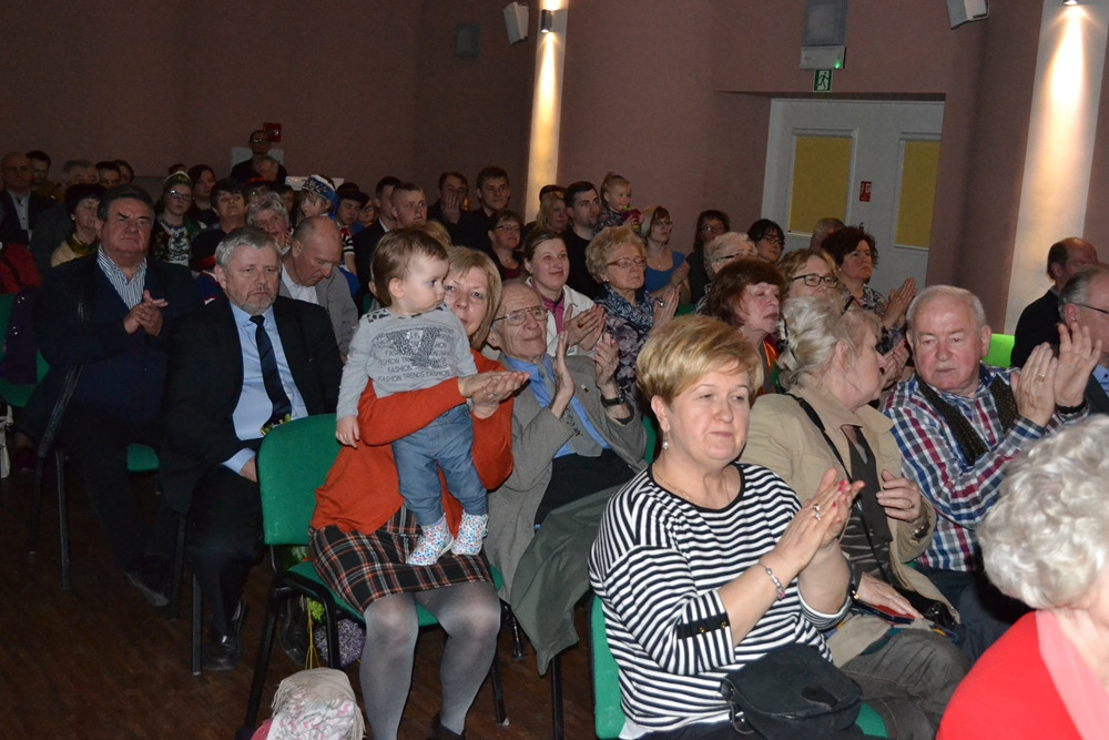 Kartuzy. Zespół Pieśni i Tańca 