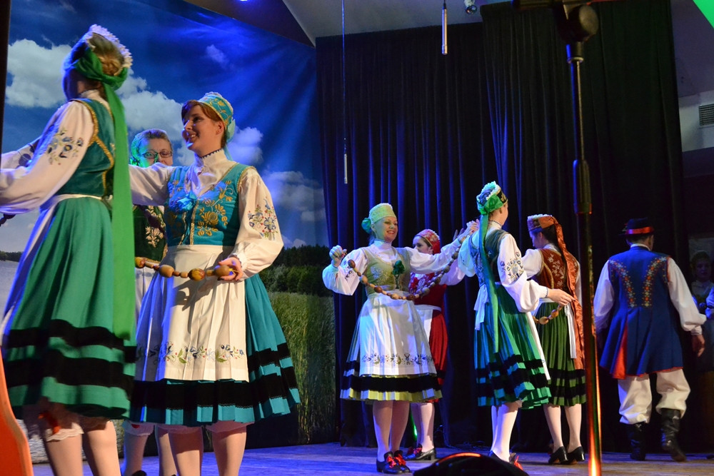 Kartuzy. Zespół Pieśni i Tańca 