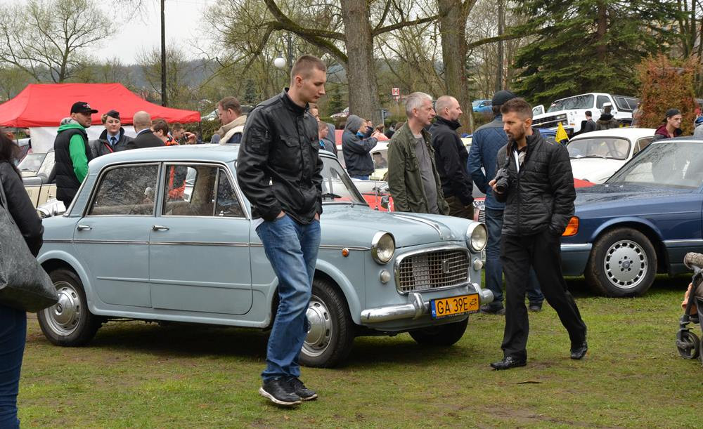 Kartuzy. Classówka dla miłośników motoryzacji. Było co podziwiać