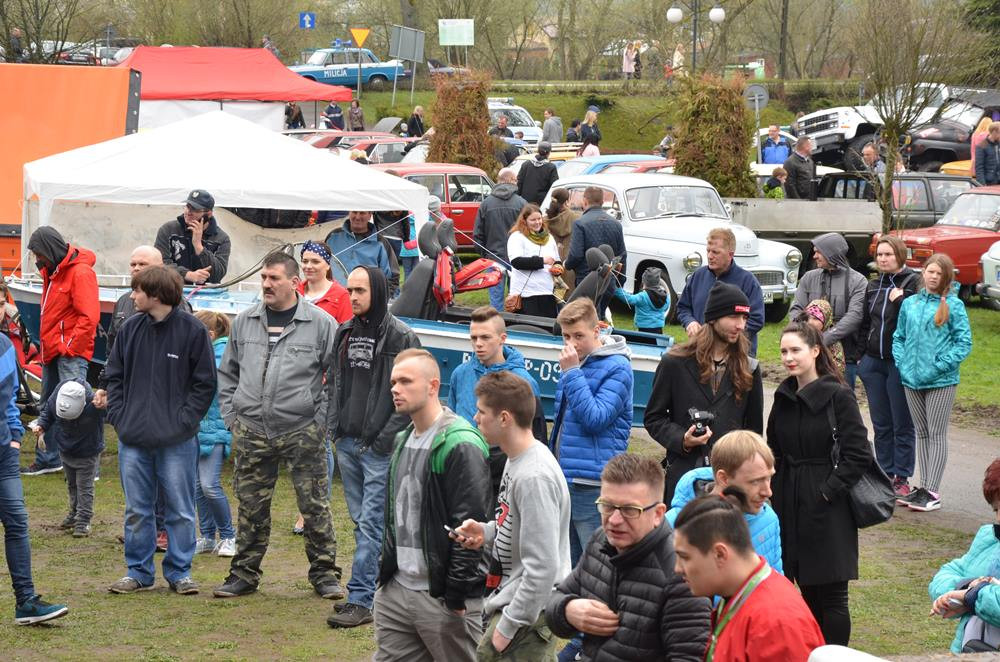 Kartuzy. Classówka dla miłośników motoryzacji. Było co podziwiać