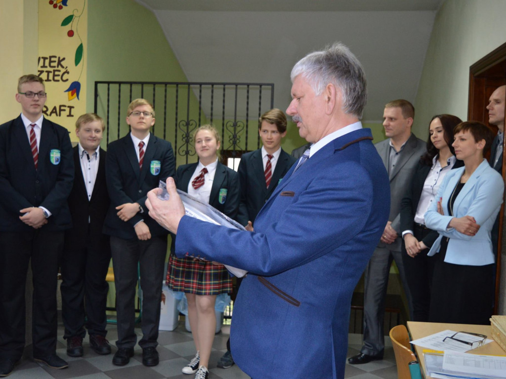 Powiat. 1567 gimnazjalistów rozpoczęło egzaminacyjny maraton