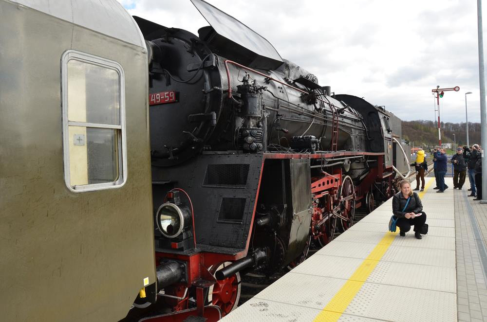 Zabytkowa lokomotywa kursowała po Kaszubach. Na dłużej zatrzymała się w Somoninie