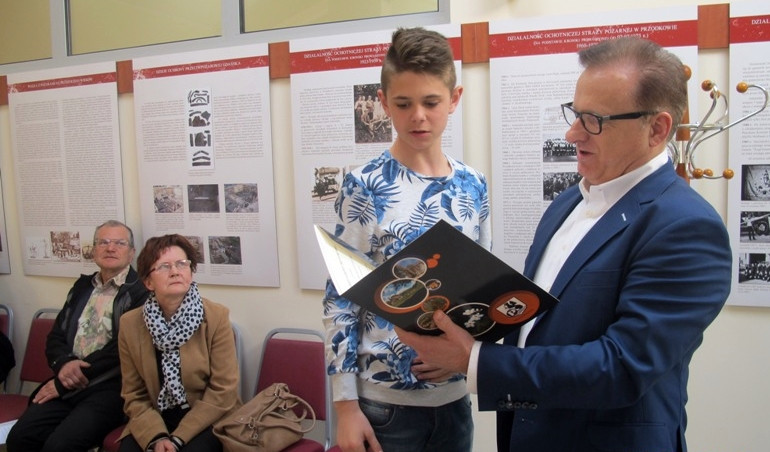 Najlepsi uczniowie i studenci z gm. Przodkowo nagrodzeni stypendiami