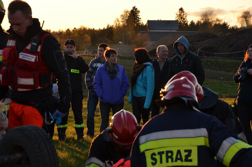 Staniszewo. Dwa wypadki i wielu rannych. Tak ćwiczyli ratownicy medyczni i strażacy