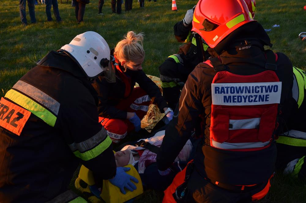 Staniszewo. Dwa wypadki i wielu rannych. Tak ćwiczyli ratownicy medyczni i strażacy