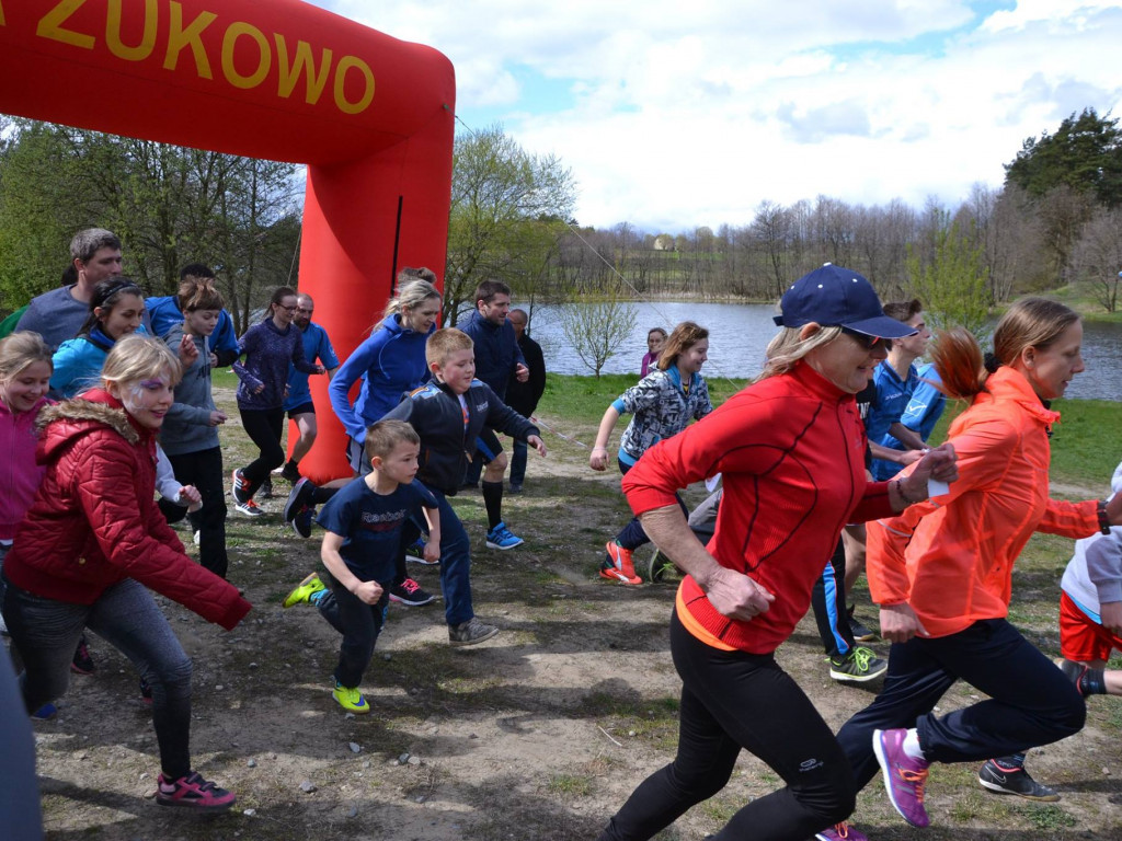 Żukowo. Rekordowe jubileuszowe biegi przełajowe. Ścigało się blisko 600 biegaczy