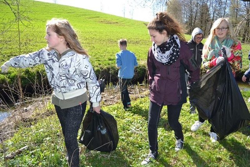Powiat. Tak wyglądała akcja sprzątania kaszubskich jezior