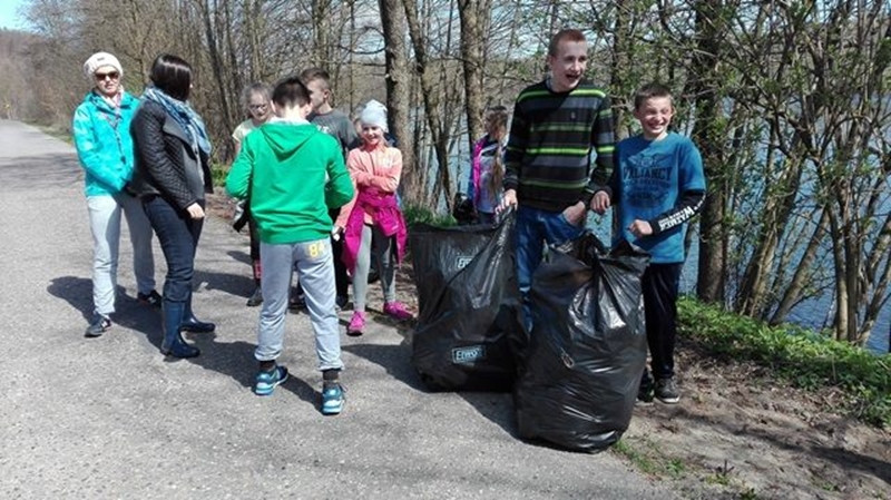 Powiat. Tak wyglądała akcja sprzątania kaszubskich jezior