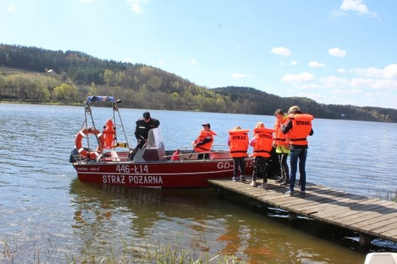 Powiat. Tak wyglądała akcja sprzątania kaszubskich jezior