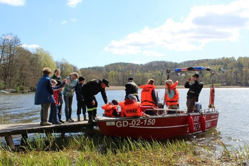 Powiat. Tak wyglądała akcja sprzątania kaszubskich jezior