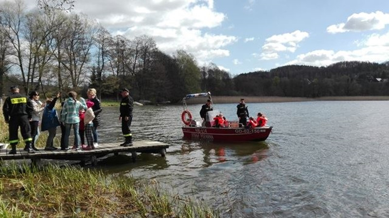 Powiat. Tak wyglądała akcja sprzątania kaszubskich jezior