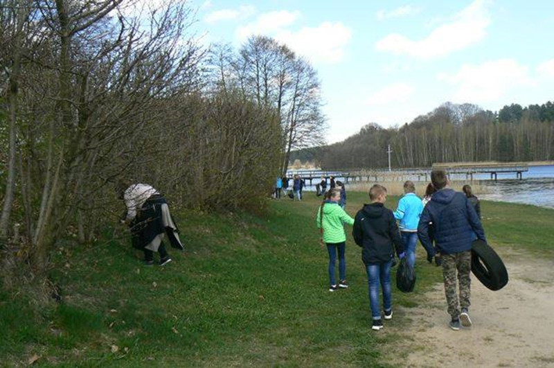 Powiat. Tak wyglądała akcja sprzątania kaszubskich jezior